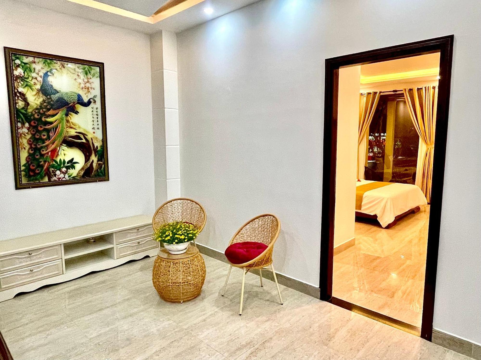 King Kong Homestay Хоян Екстер'єр фото
