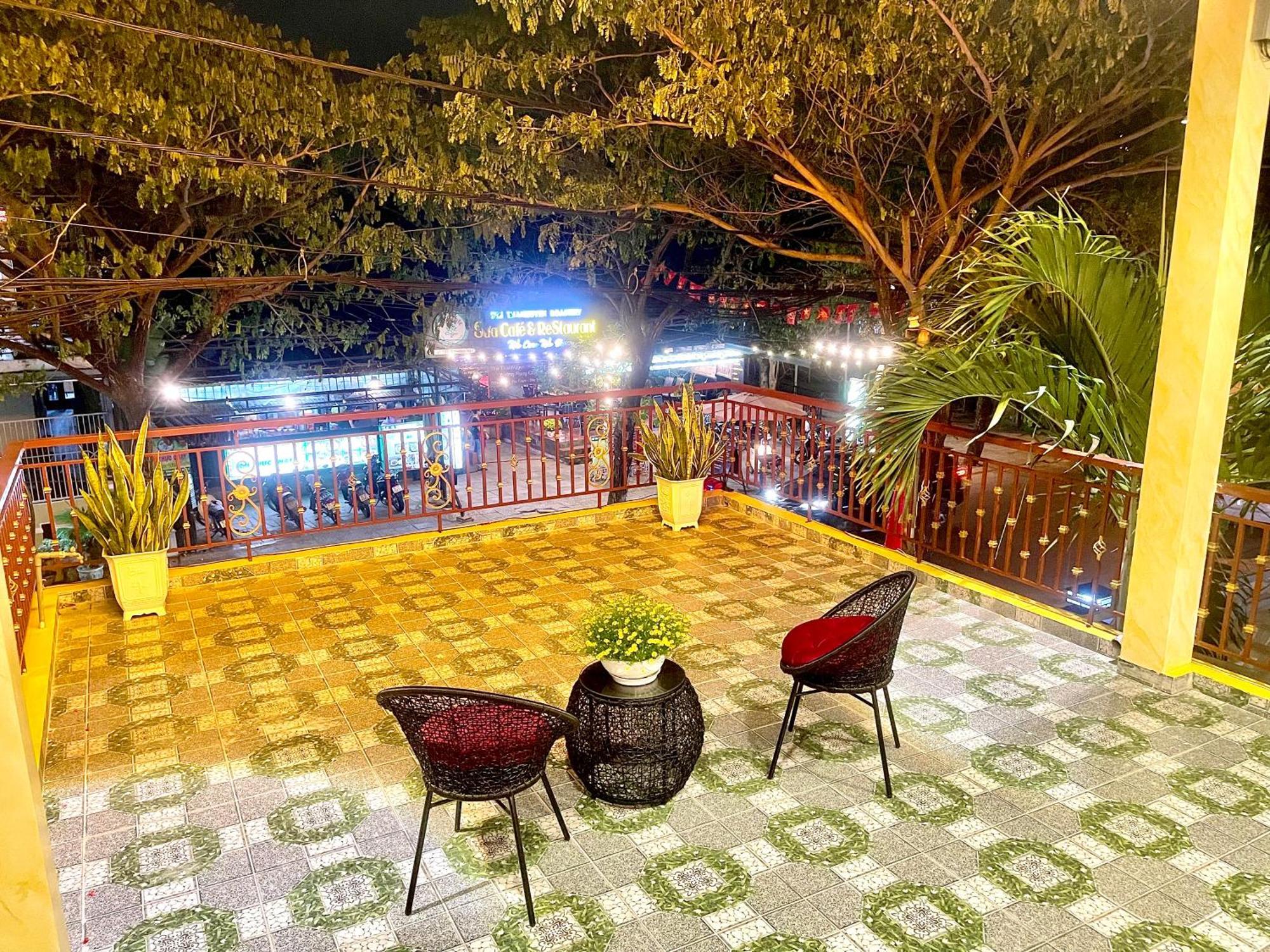 King Kong Homestay Хоян Екстер'єр фото