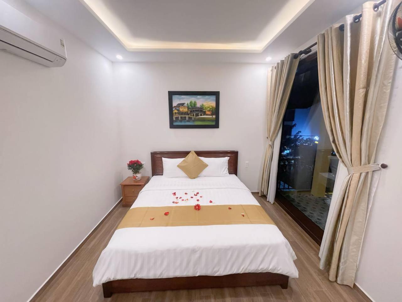 King Kong Homestay Хоян Екстер'єр фото
