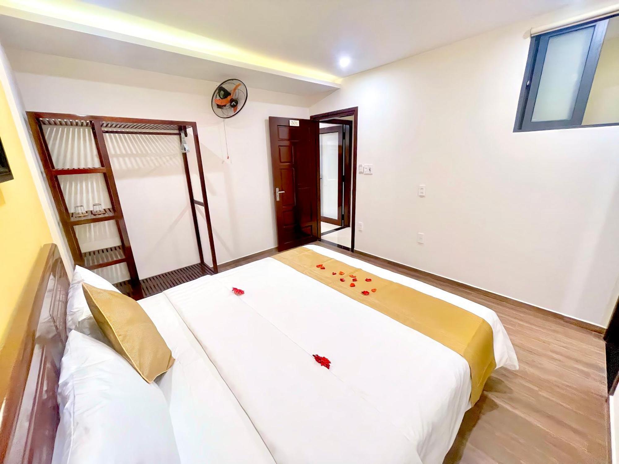 King Kong Homestay Хоян Екстер'єр фото