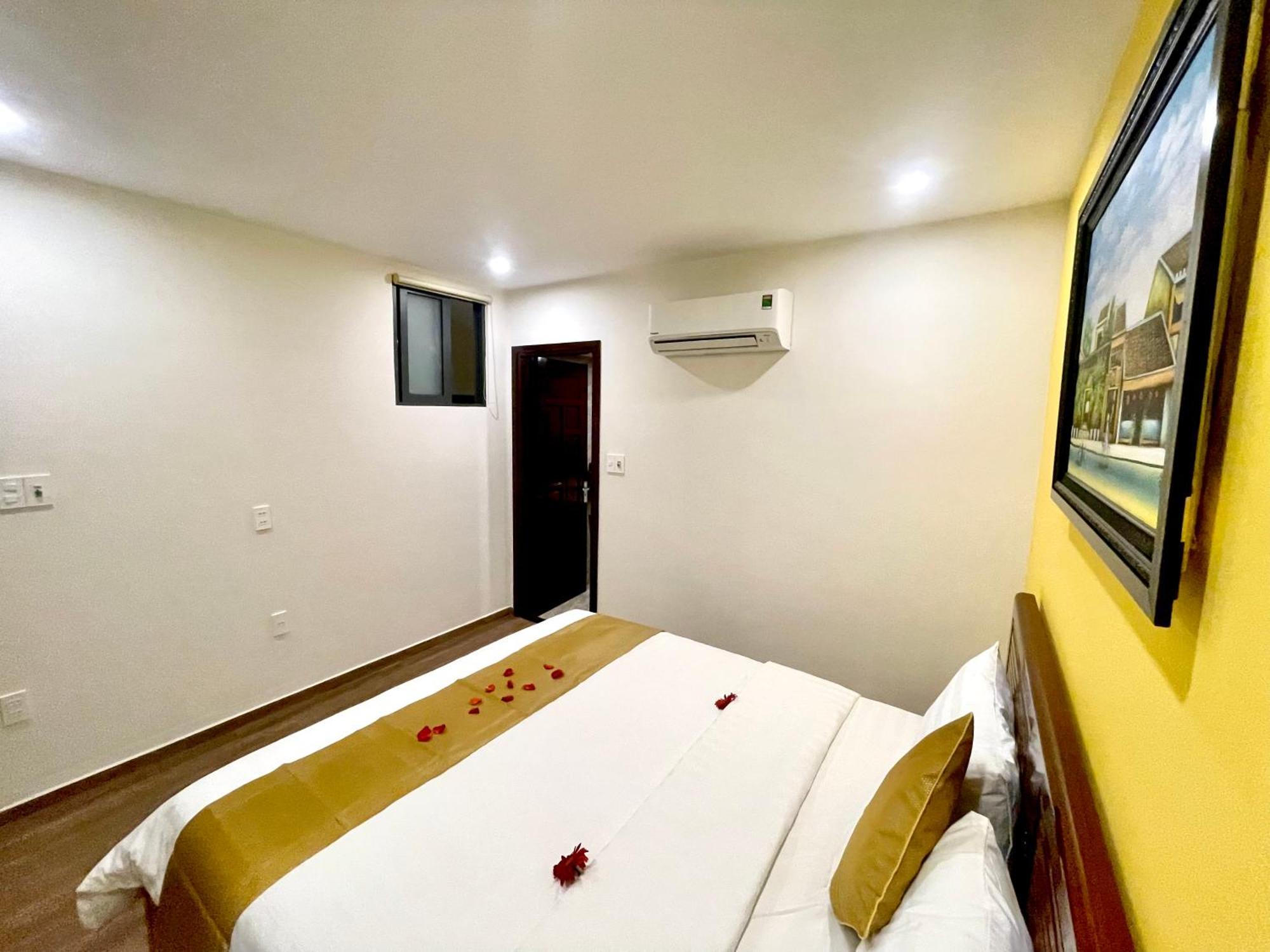 King Kong Homestay Хоян Екстер'єр фото