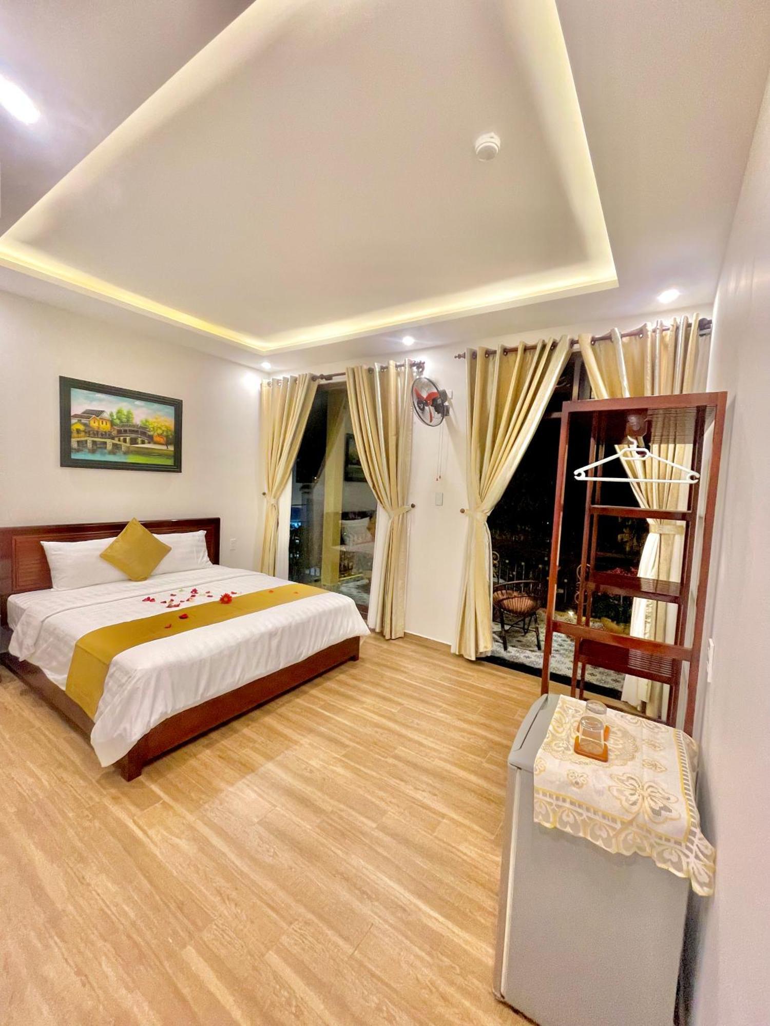 King Kong Homestay Хоян Екстер'єр фото